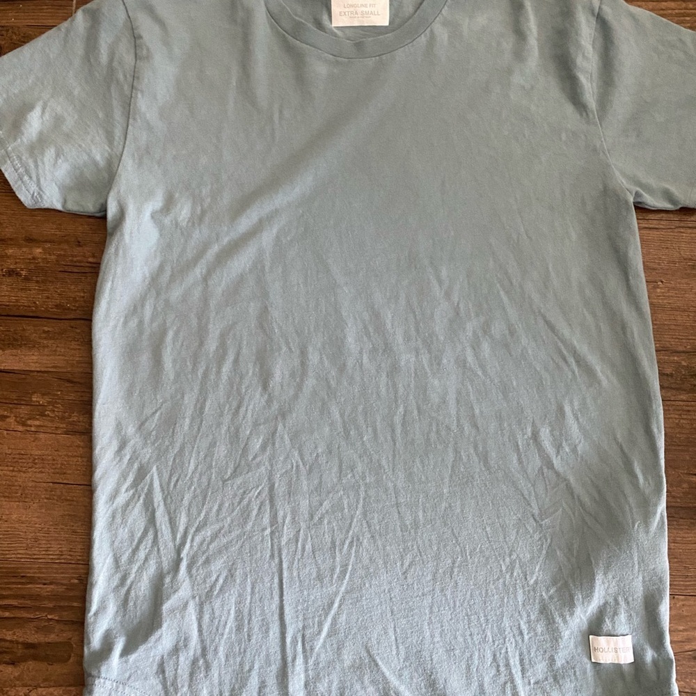 Hollister Men's Light Blue T-Shirt XS